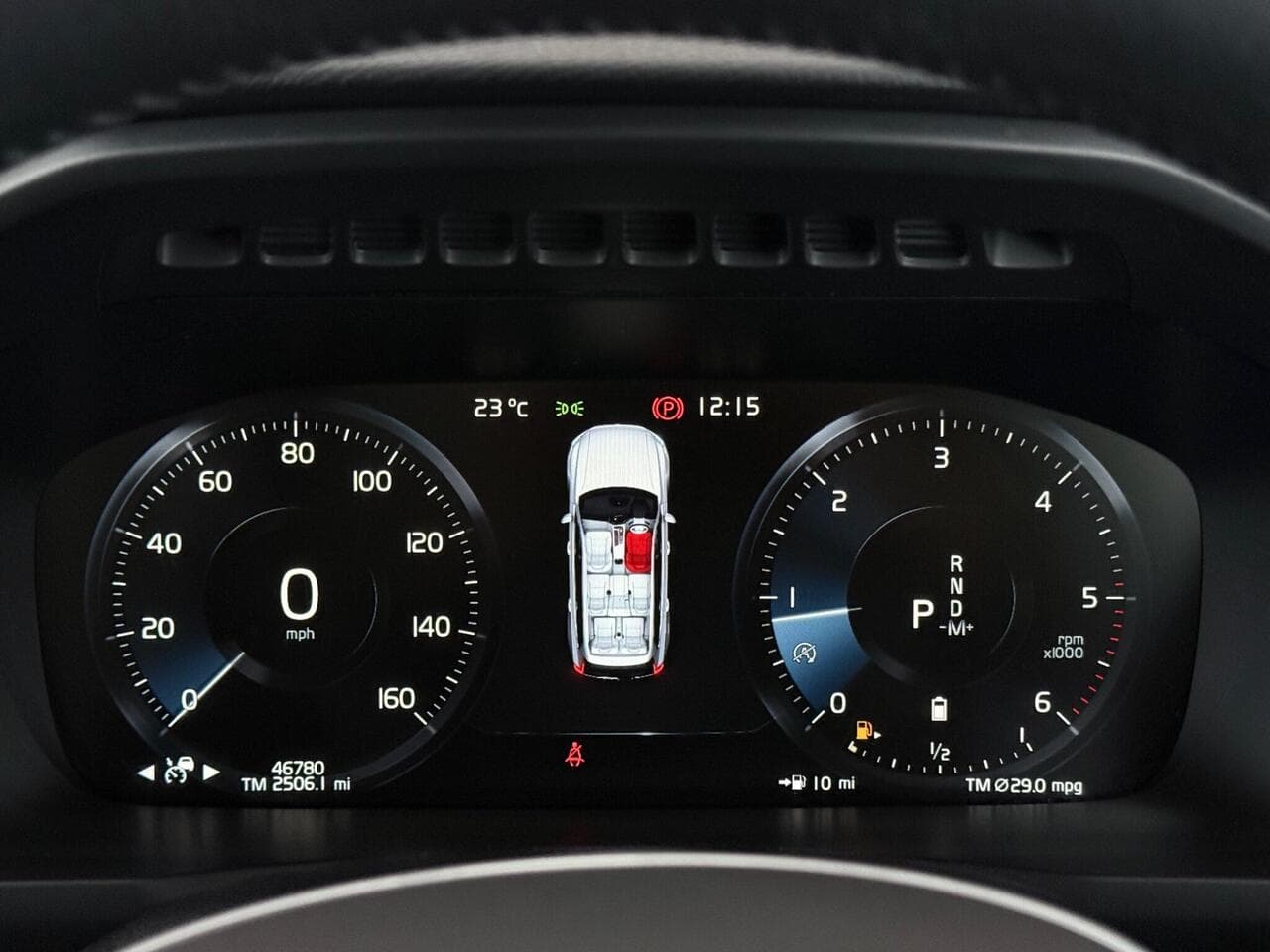 Volvo XC90 thumbnail Driver Instruments