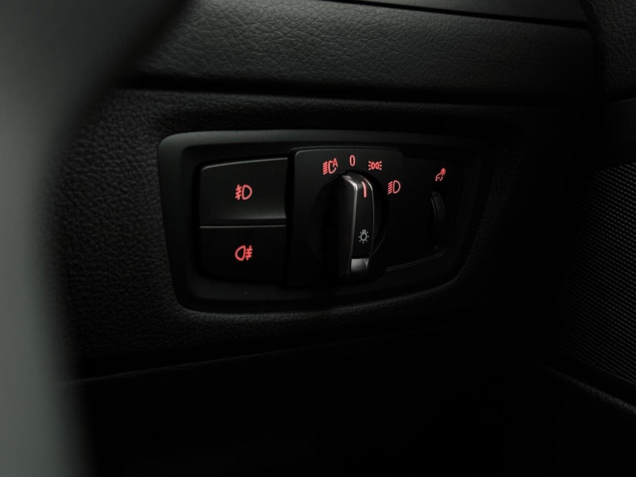 BMW 2 Series thumbnail Misc Controls