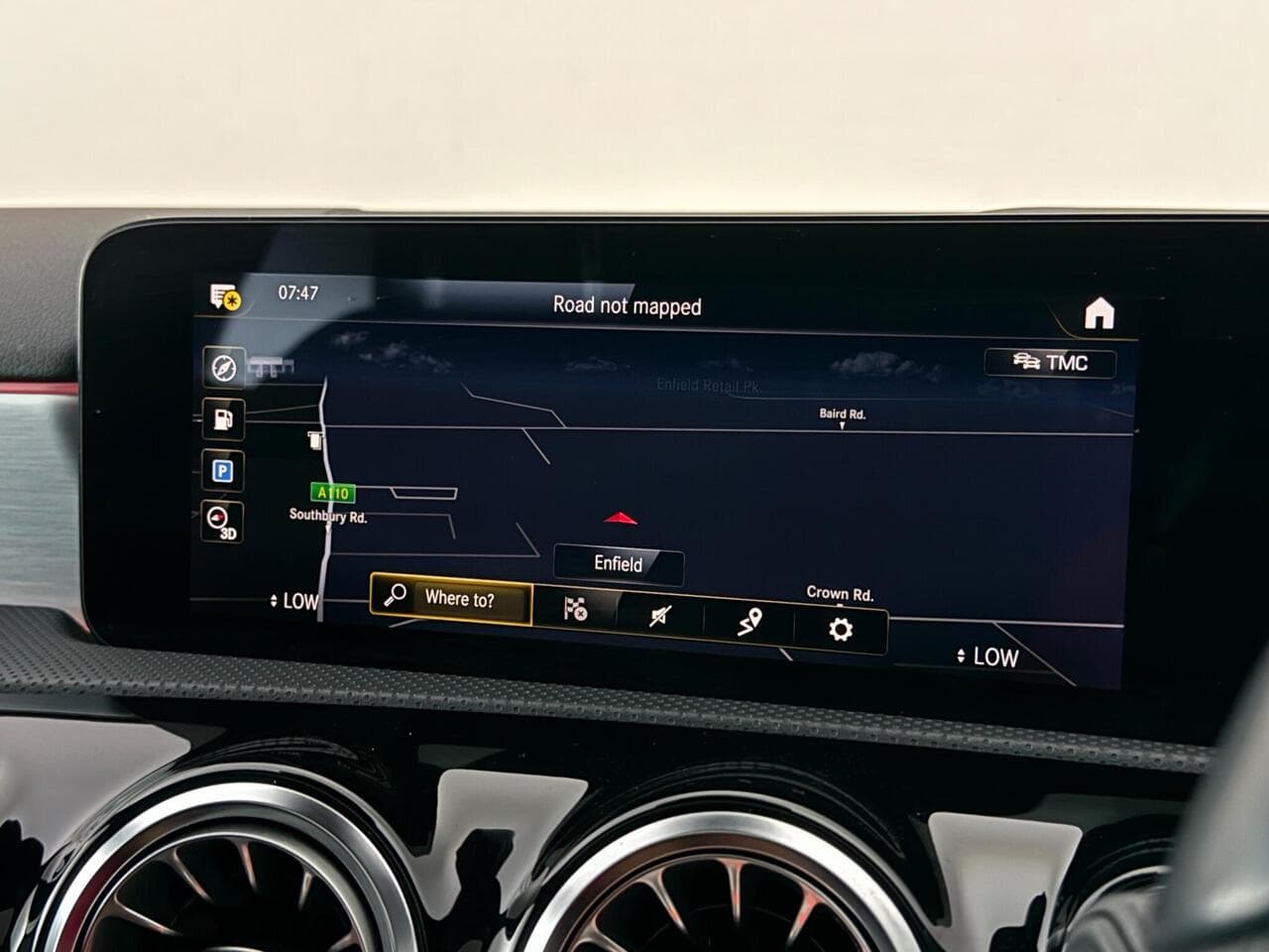 Mercedes-Benz A Class thumbnail Infotainment System