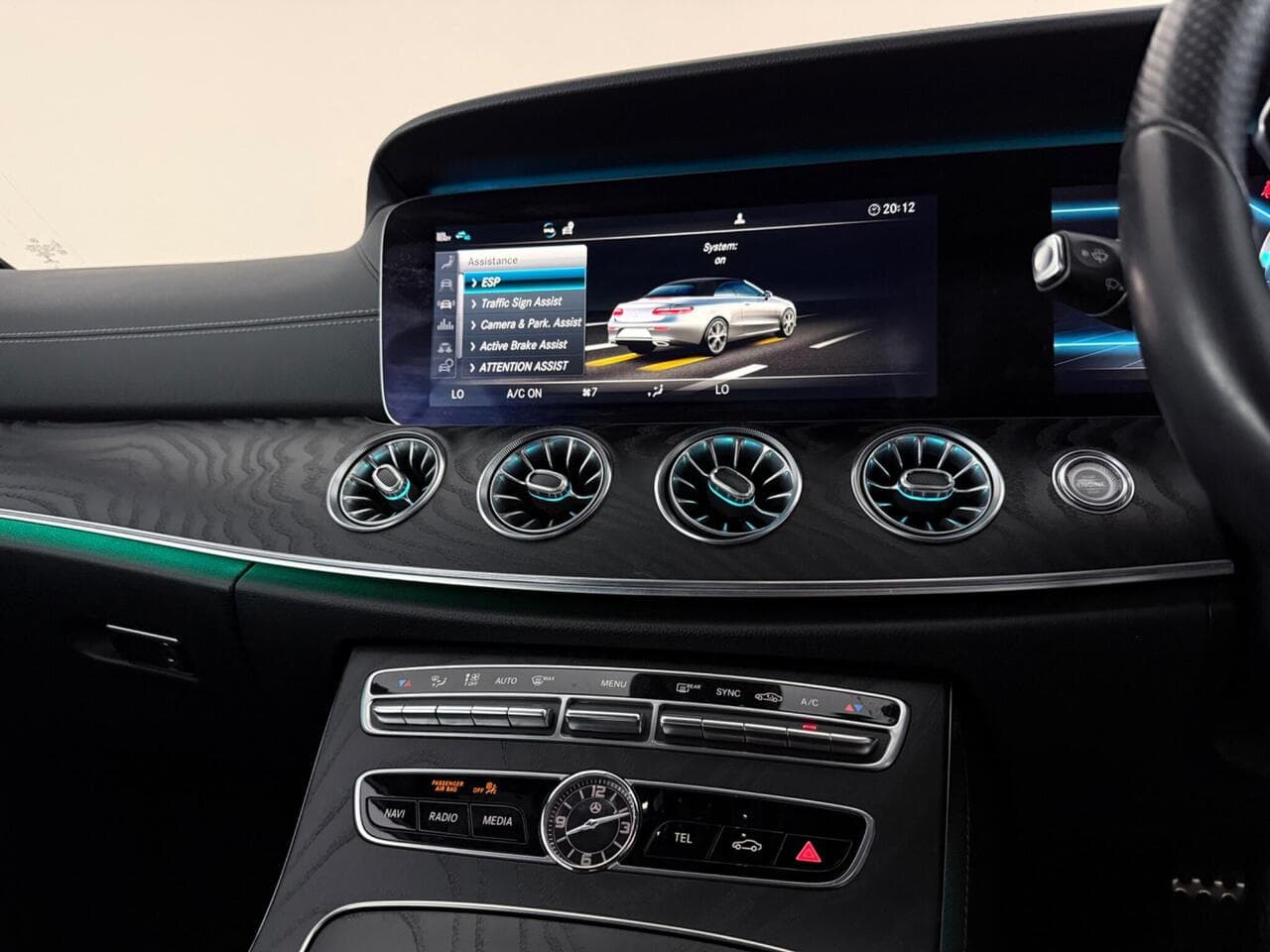 Mercedes-Benz E Class thumbnail Infotainment System