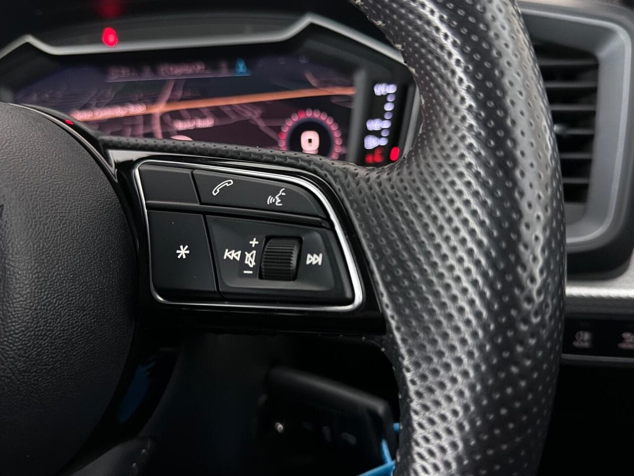 Audi A1 thumbnail Misc Controls