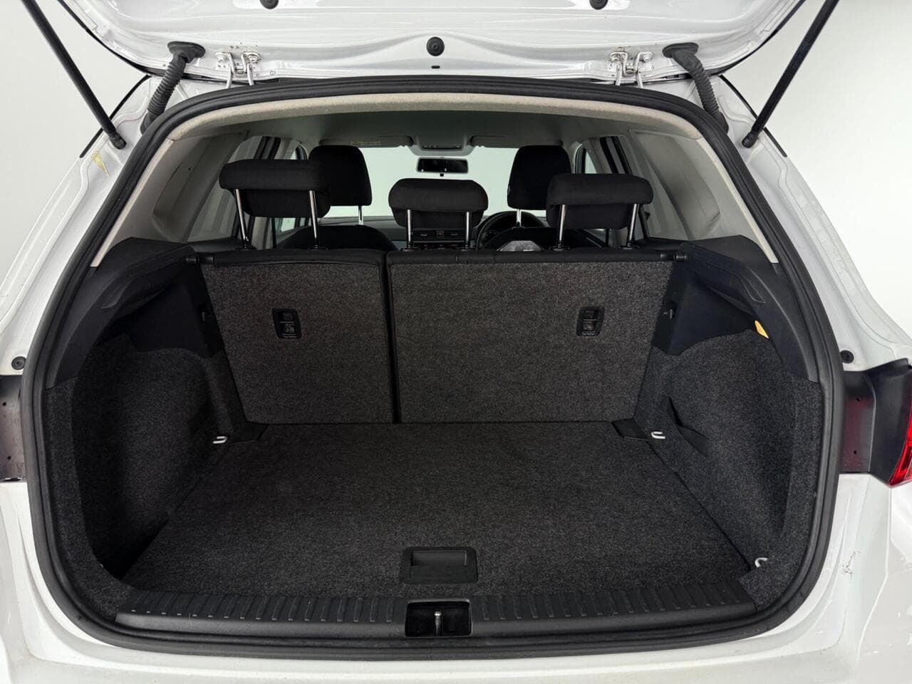 SEAT Arona thumbnail Boot