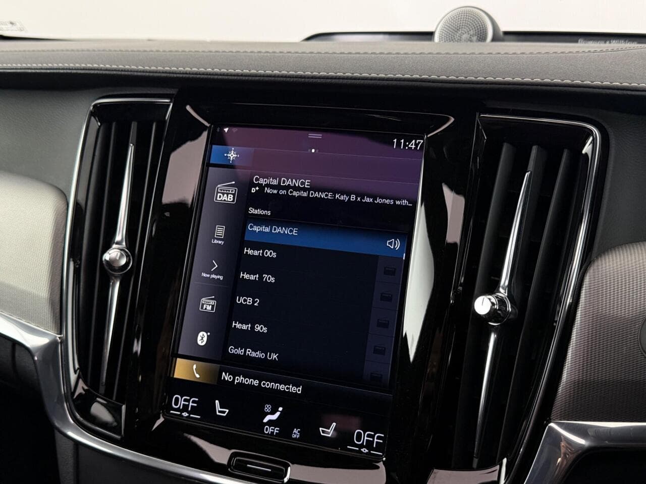 Volvo S90 thumbnail Infotainment System