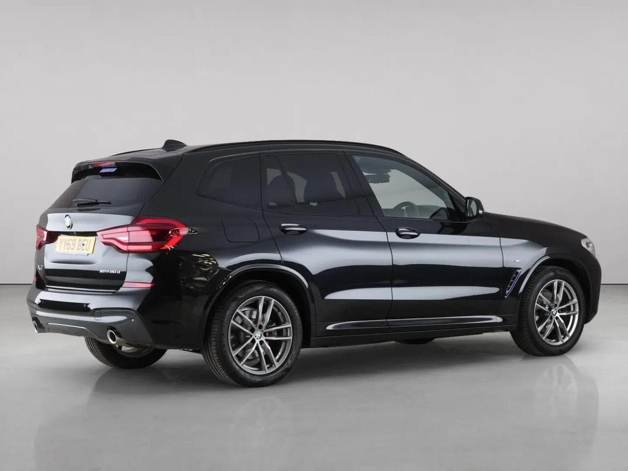 BMW X3 thumbnail Side Right