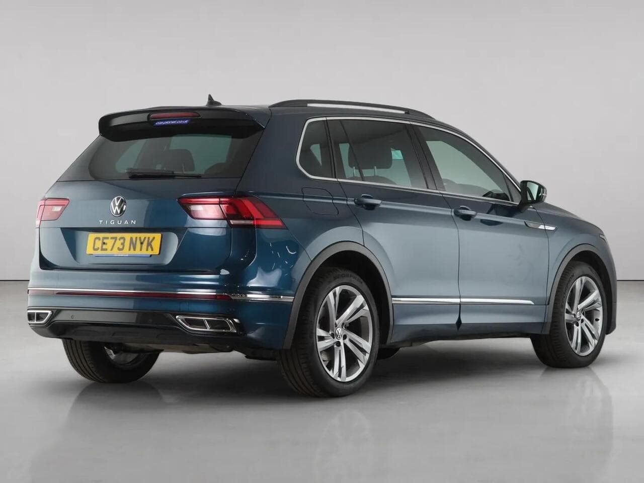Volkswagen Tiguan thumbnail Rear Right