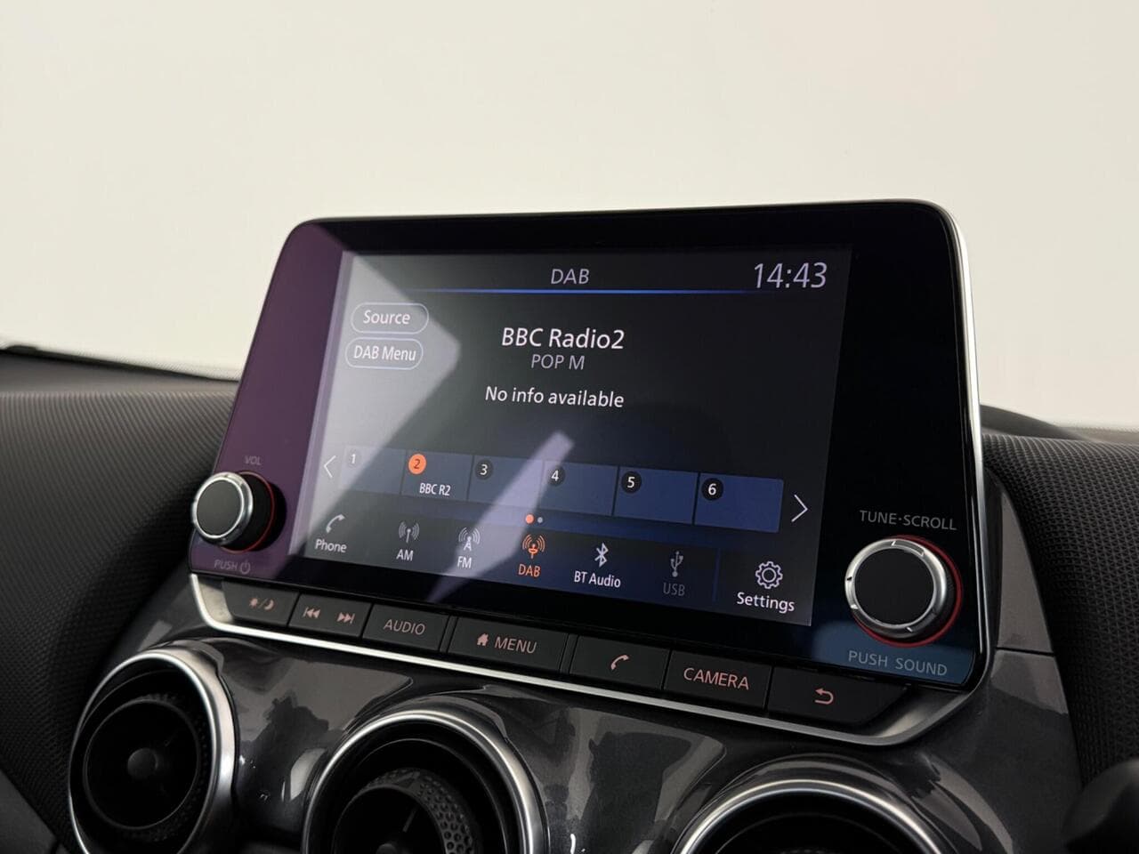 Nissan Juke thumbnail Infotainment System