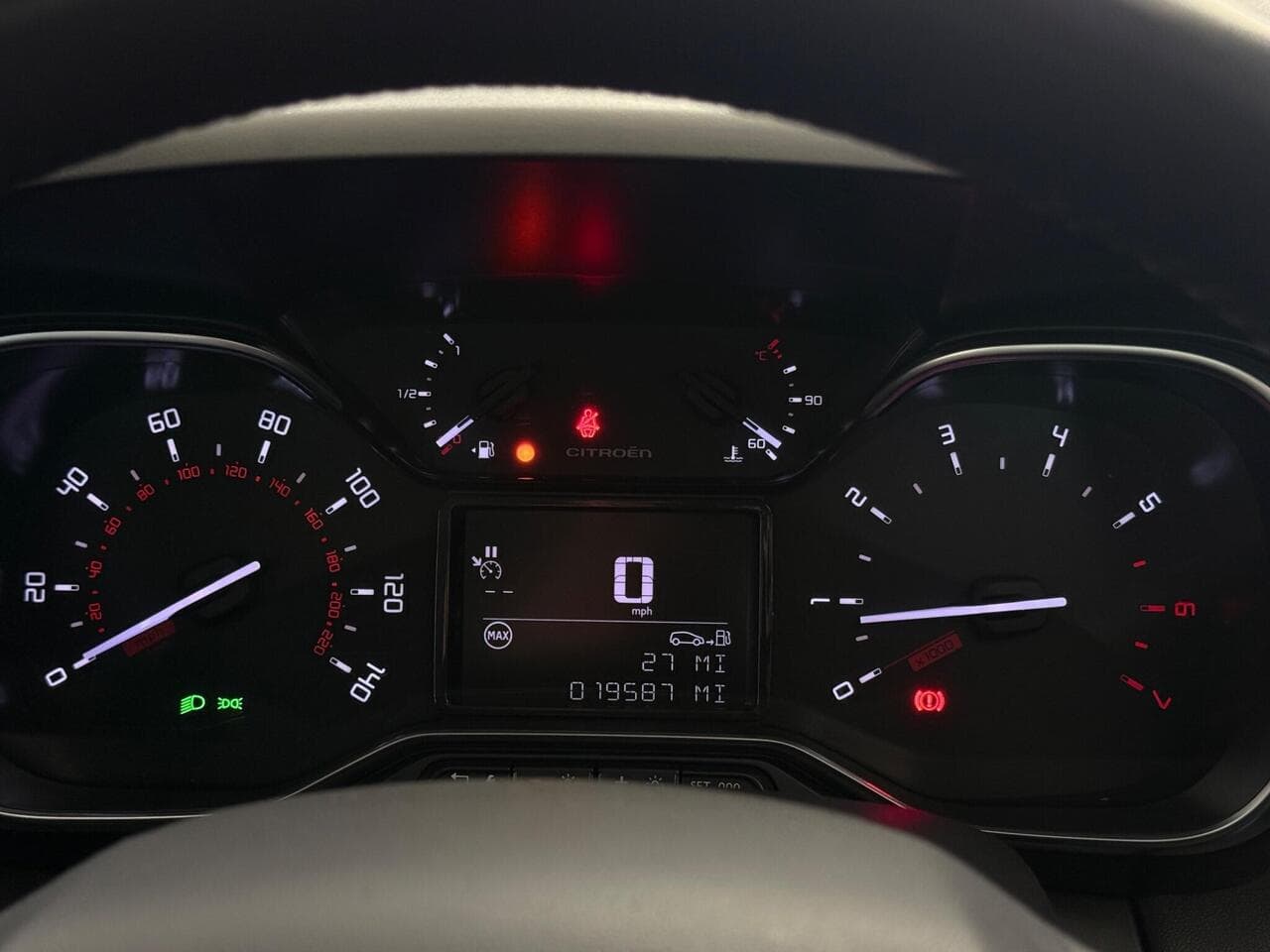 Citroen C3 Aircross thumbnail Driver Instruments