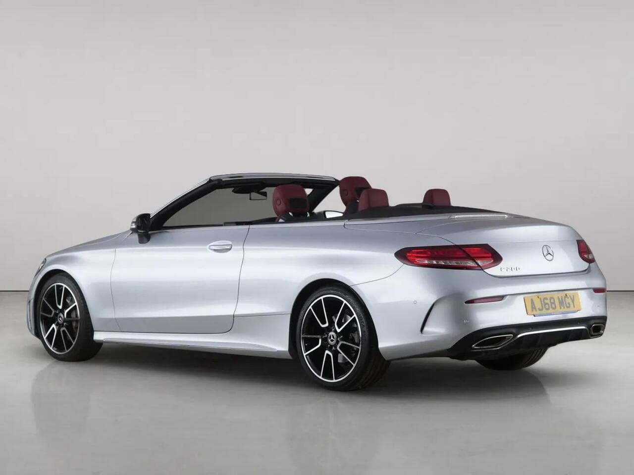 Mercedes-Benz C Class thumbnail Rear Left