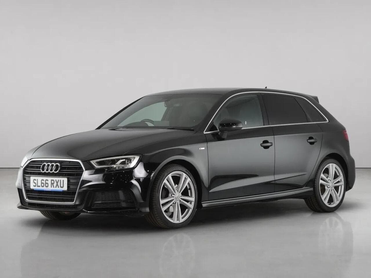Audi A3 thumbnail Front Left