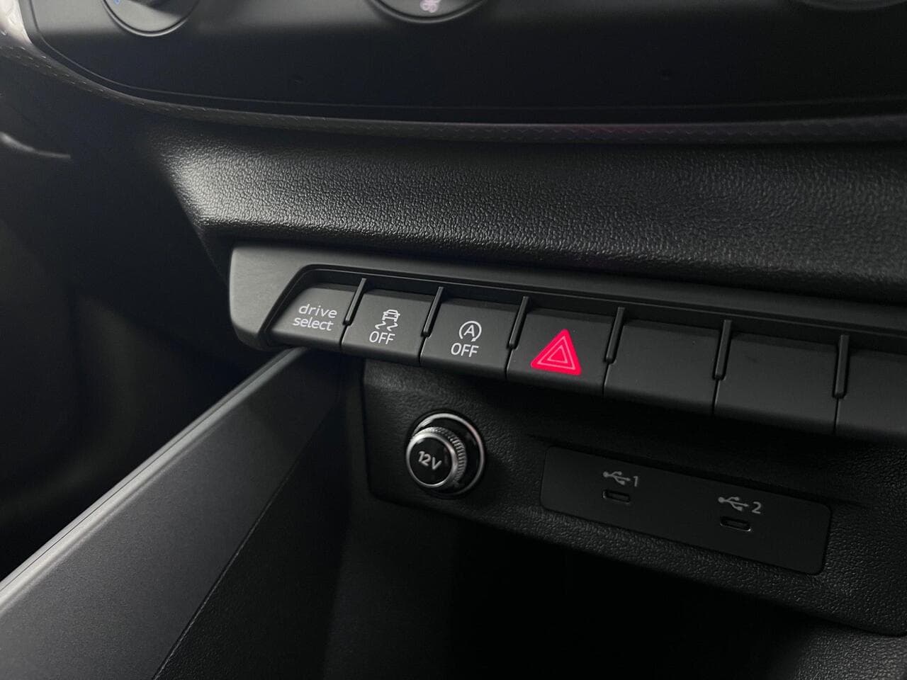 Audi A1 thumbnail Misc Controls
