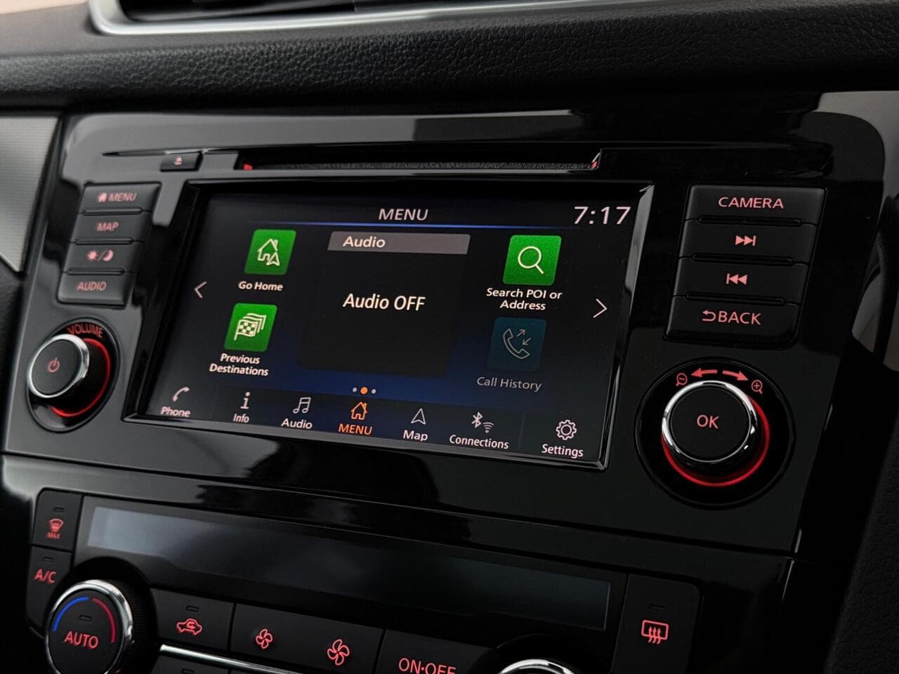 Nissan Qashqai thumbnail Infotainment System