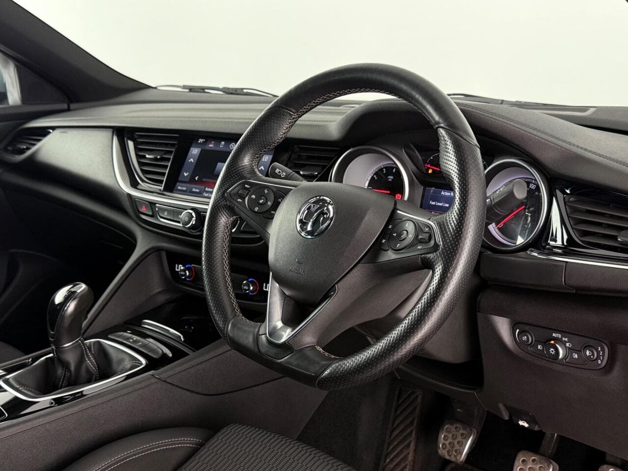 Vauxhall Insignia thumbnail Inconclusive
