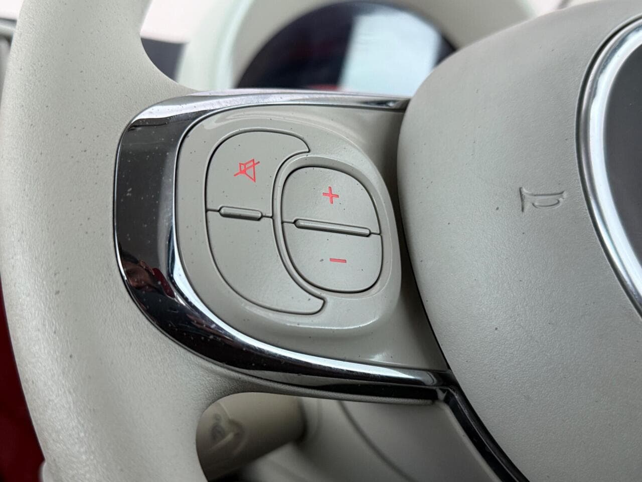Fiat 500 thumbnail Misc Controls