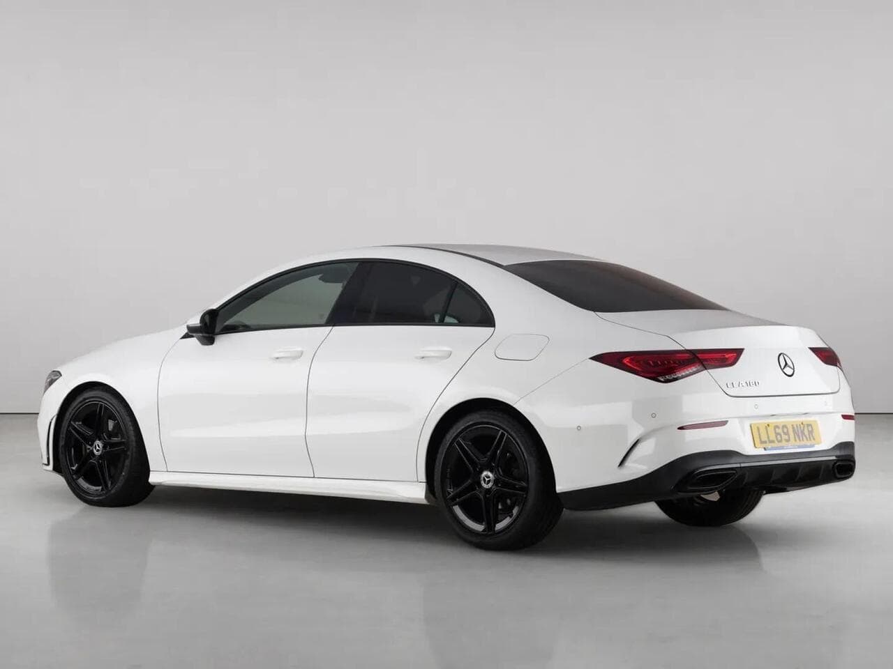 Mercedes-Benz CLA thumbnail Rear Left