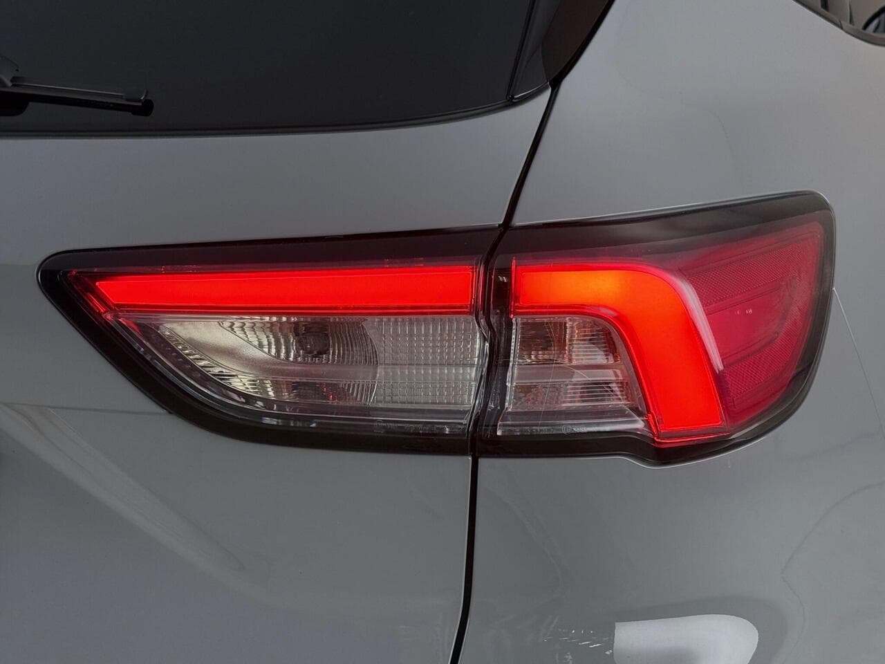 Ford Kuga thumbnail Lights Rear