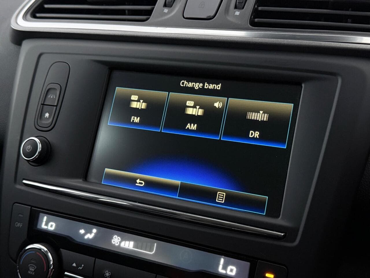 Renault Kadjar thumbnail Infotainment System