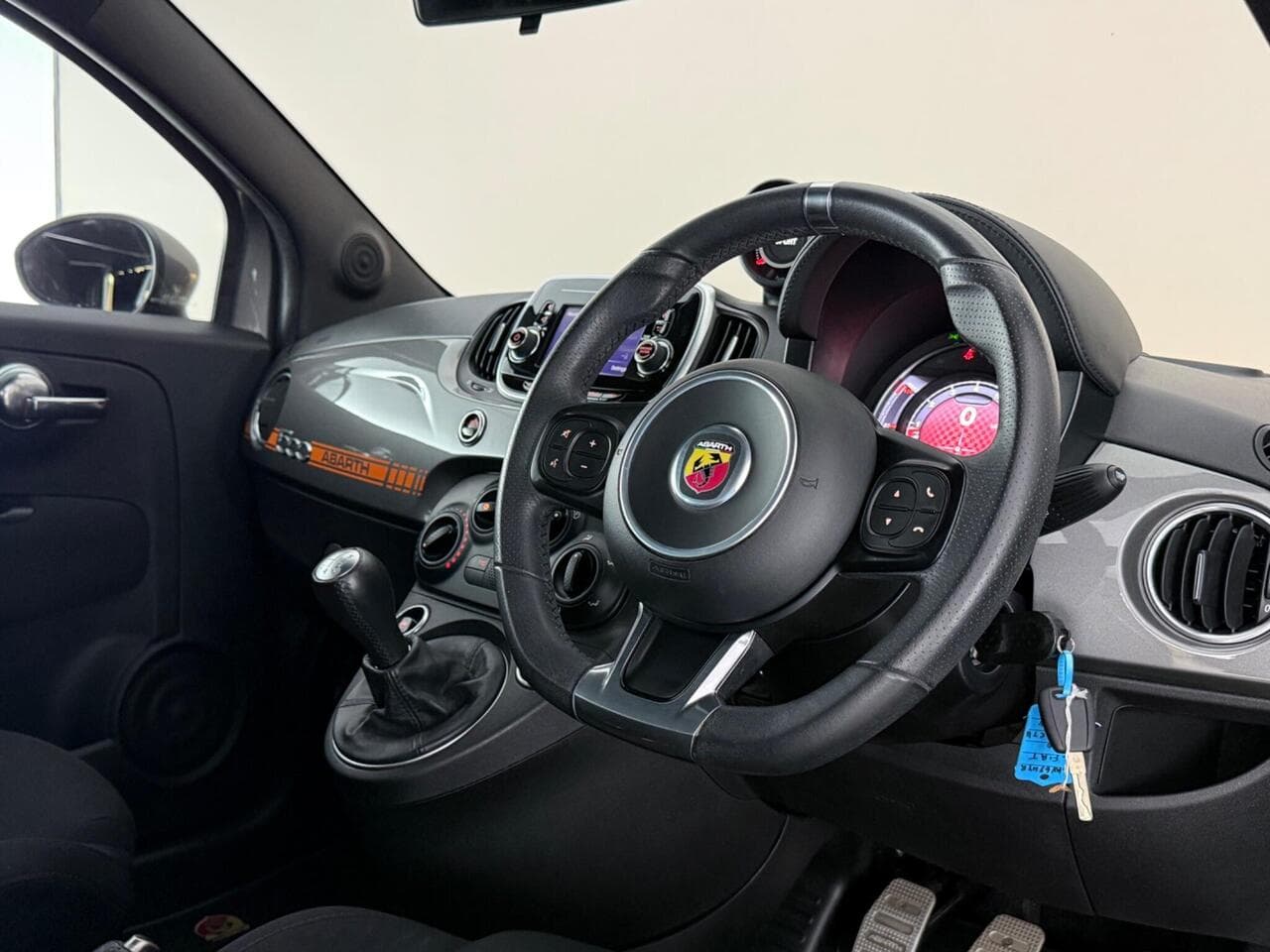 Abarth 595 thumbnail Interior Front