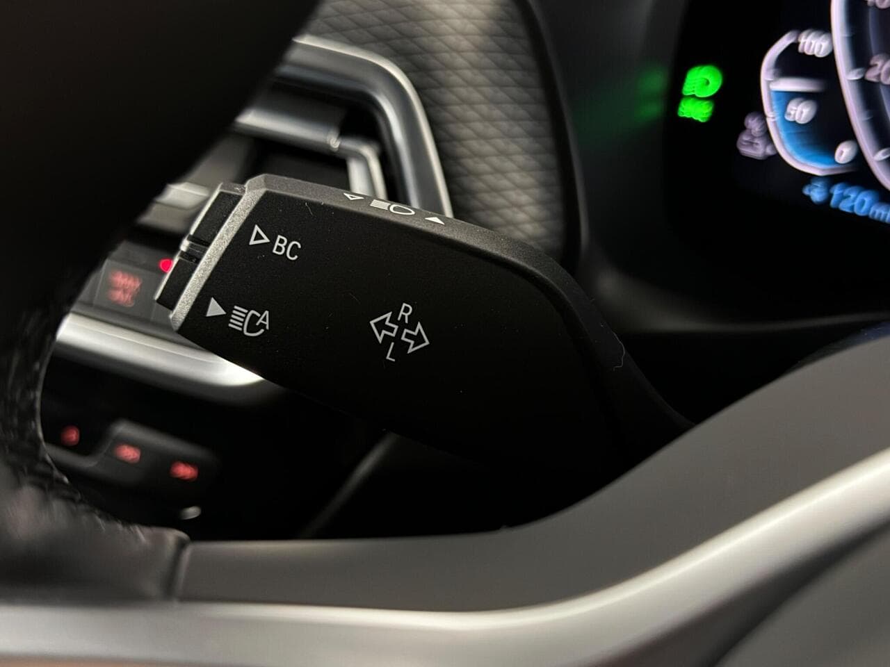 BMW iX3 thumbnail Misc Controls