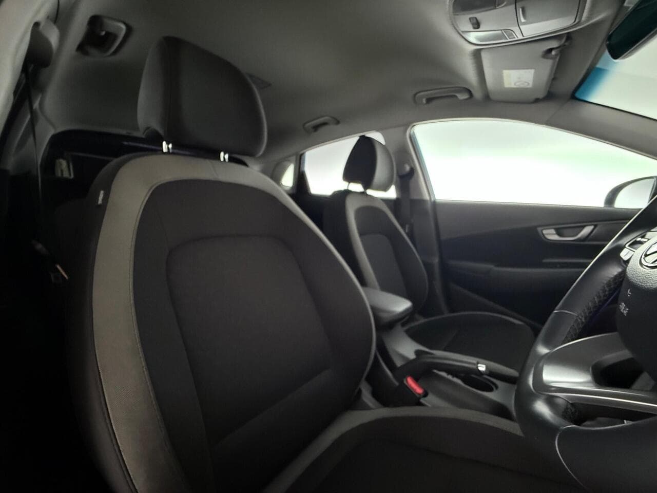 Hyundai KONA thumbnail Seat Driver