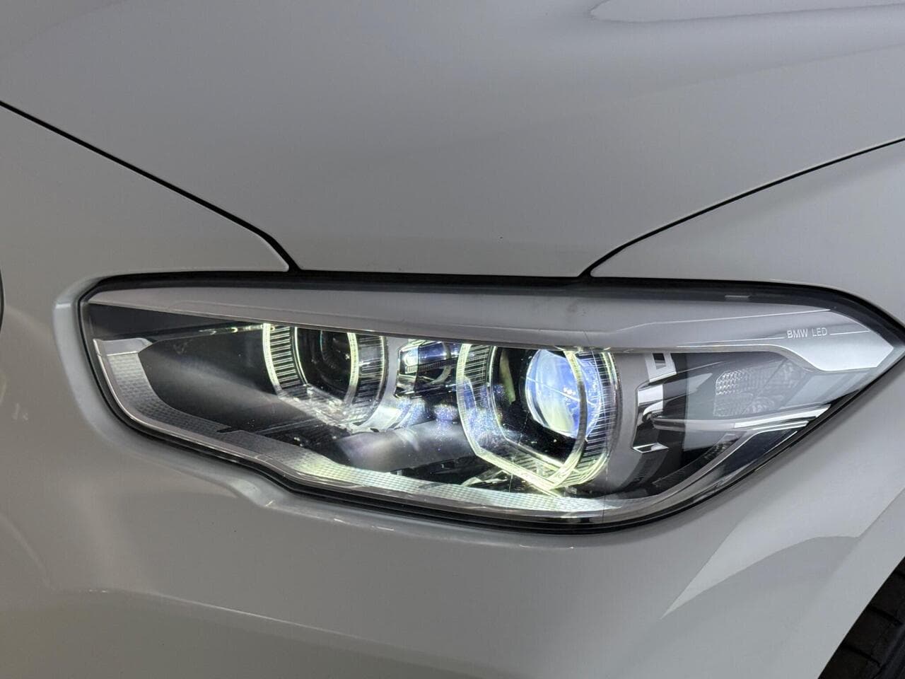 BMW 1 Series thumbnail Lights Front