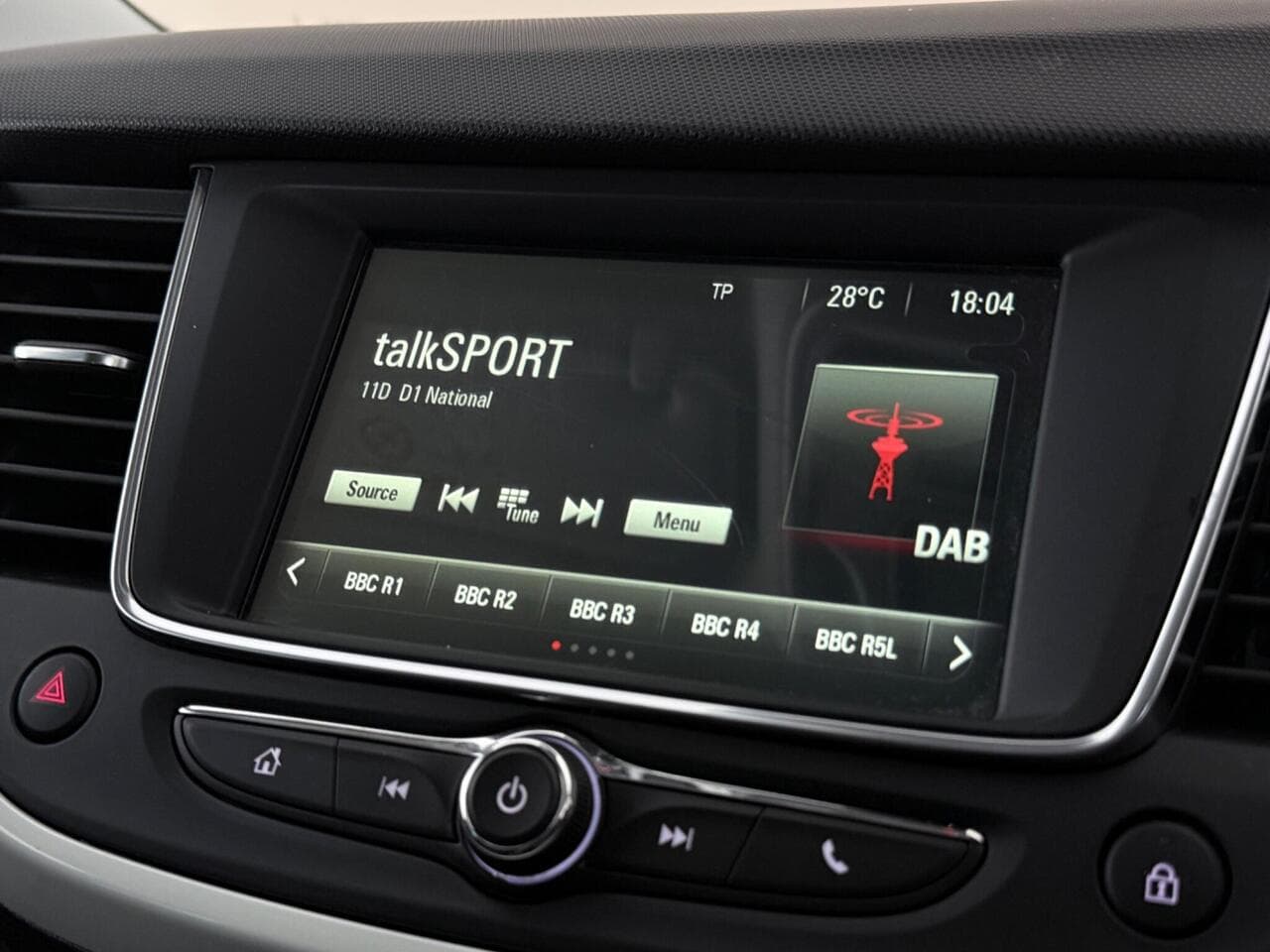 Vauxhall Crossland X thumbnail Infotainment System