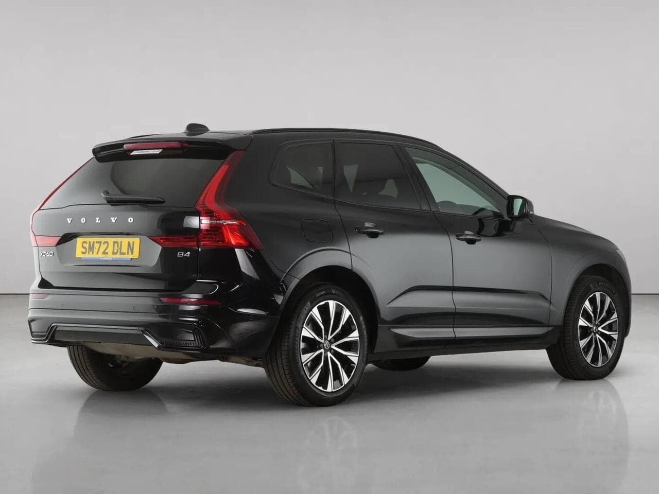 Volvo XC60 thumbnail Rear Right