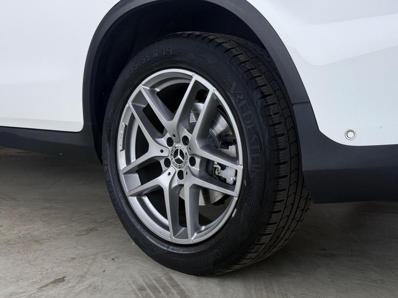 Mercedes-Benz GLC thumbnail Wheel