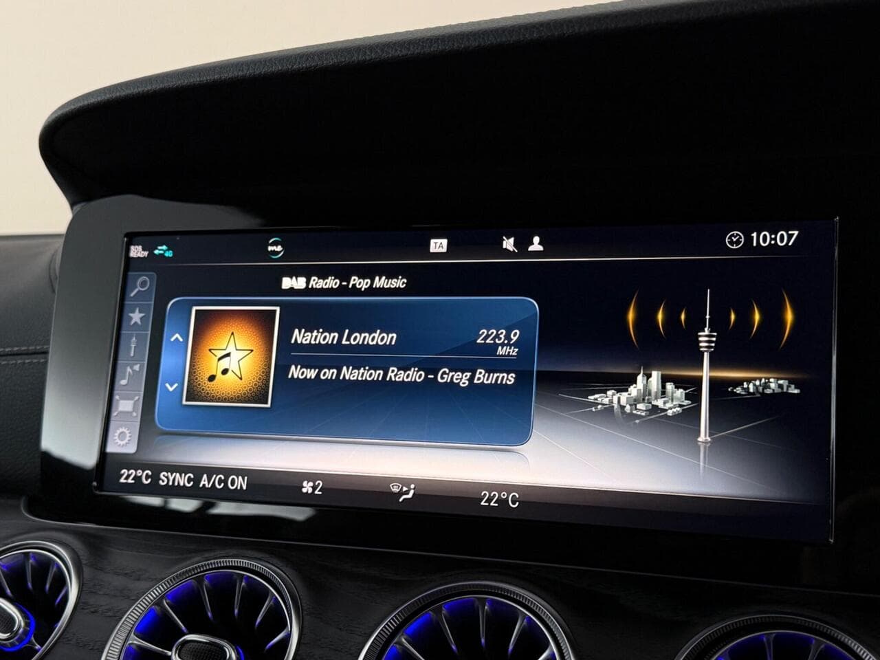 Mercedes-Benz E Class thumbnail Infotainment System