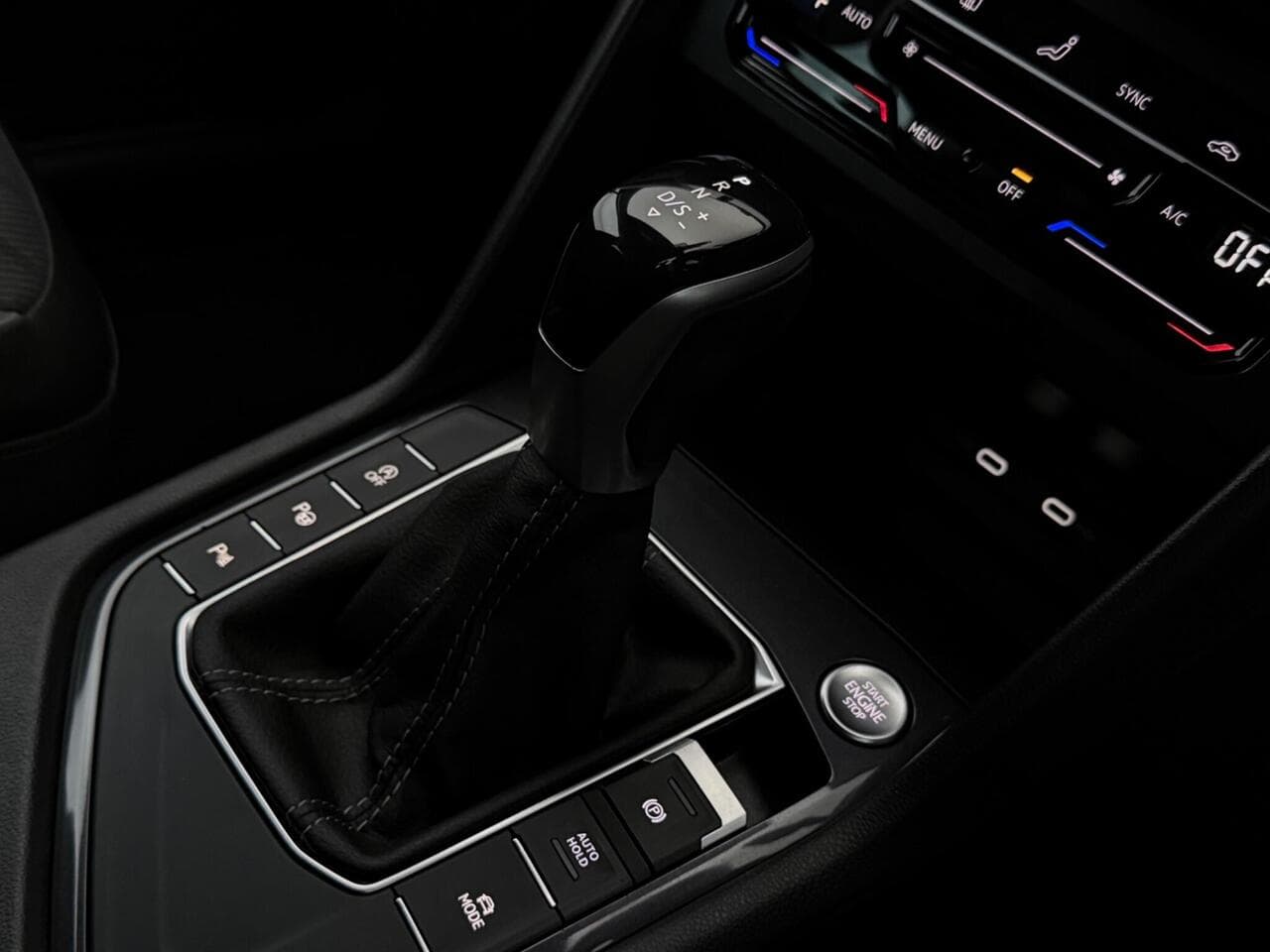 Volkswagen Tiguan thumbnail Misc Controls