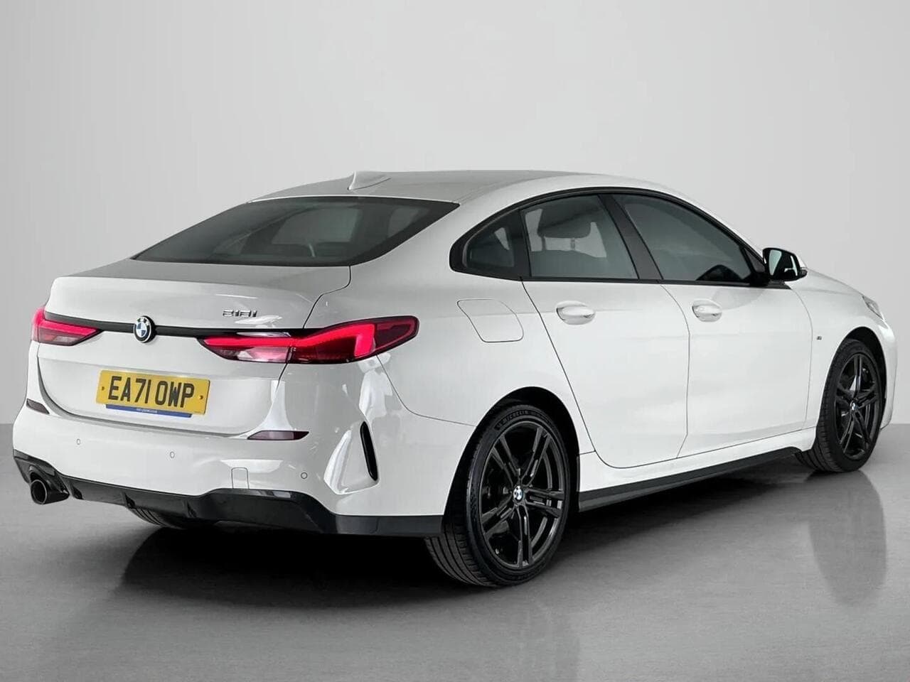 BMW 2 Series Gran Coupe thumbnail Rear Right