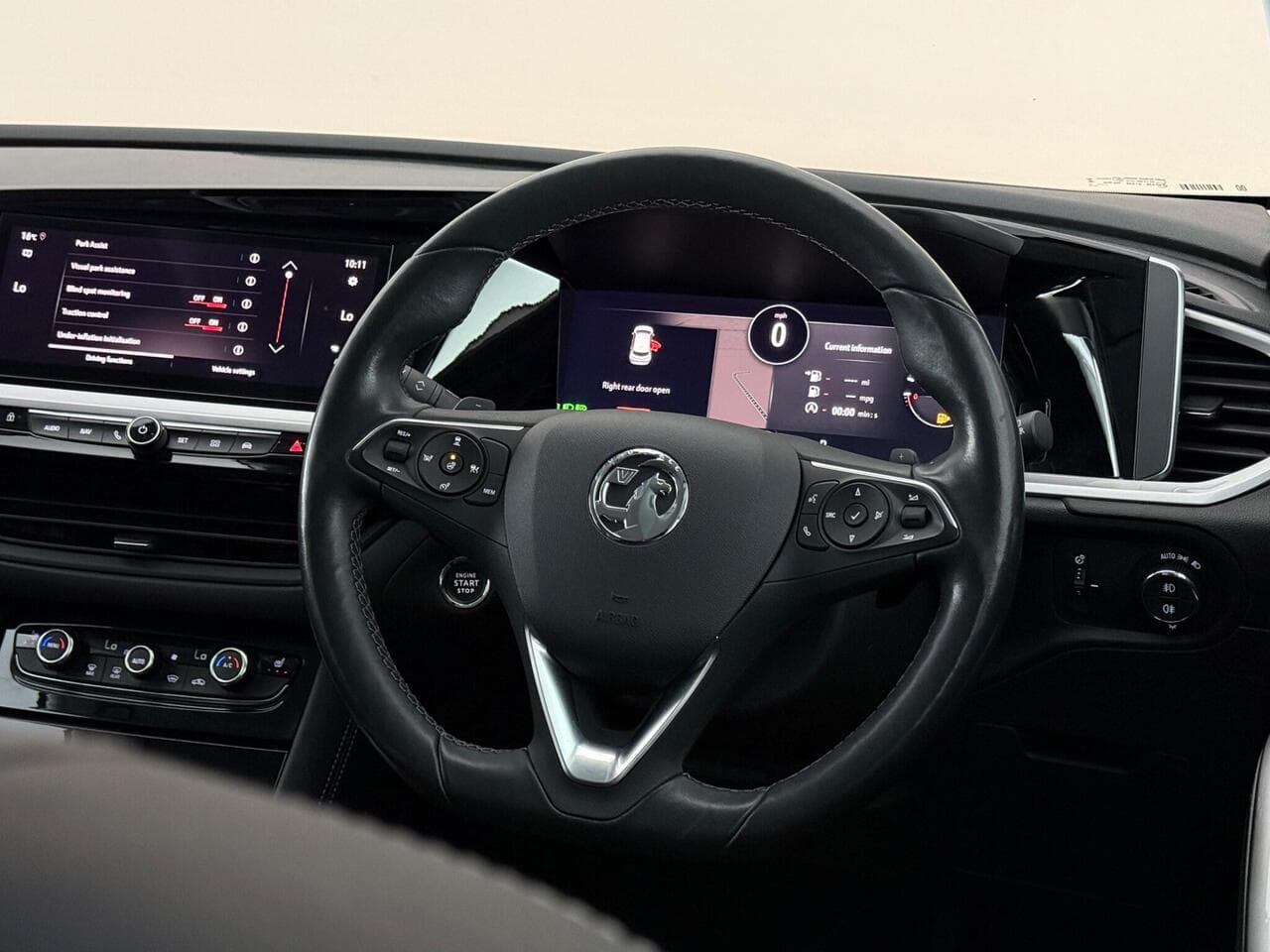 Vauxhall Grandland thumbnail Steering Wheel