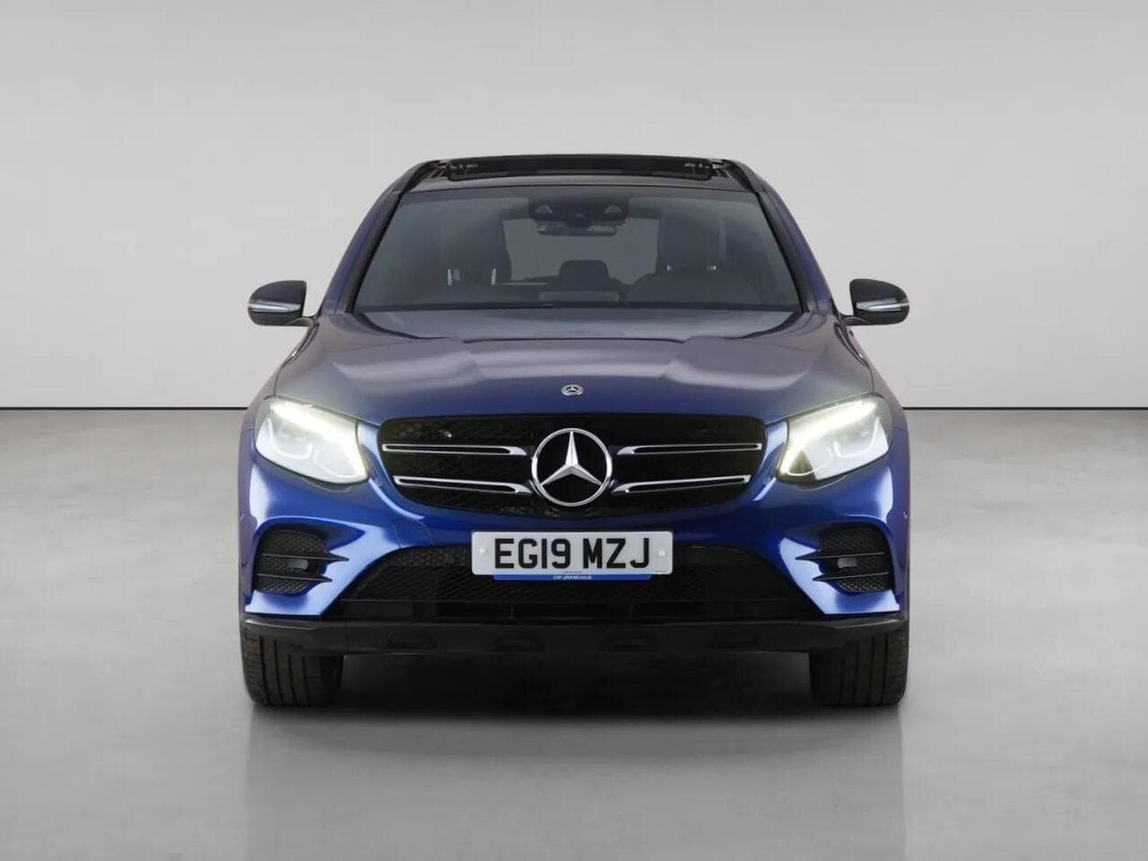 Mercedes-Benz GLC thumbnail Front