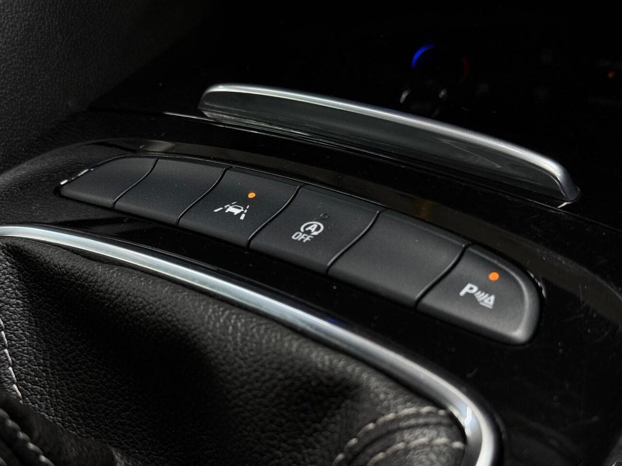 Vauxhall Insignia thumbnail Misc Controls
