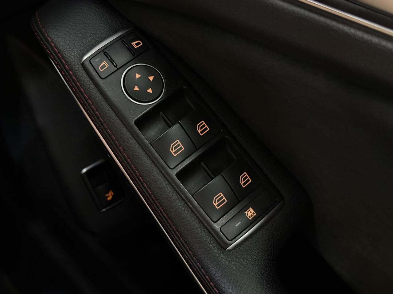Mercedes-Benz GLA thumbnail Inconclusive