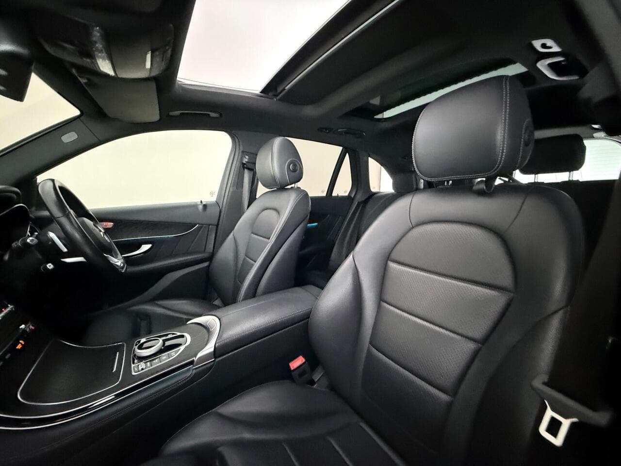 Mercedes-Benz GLC thumbnail Seat Front Passenger