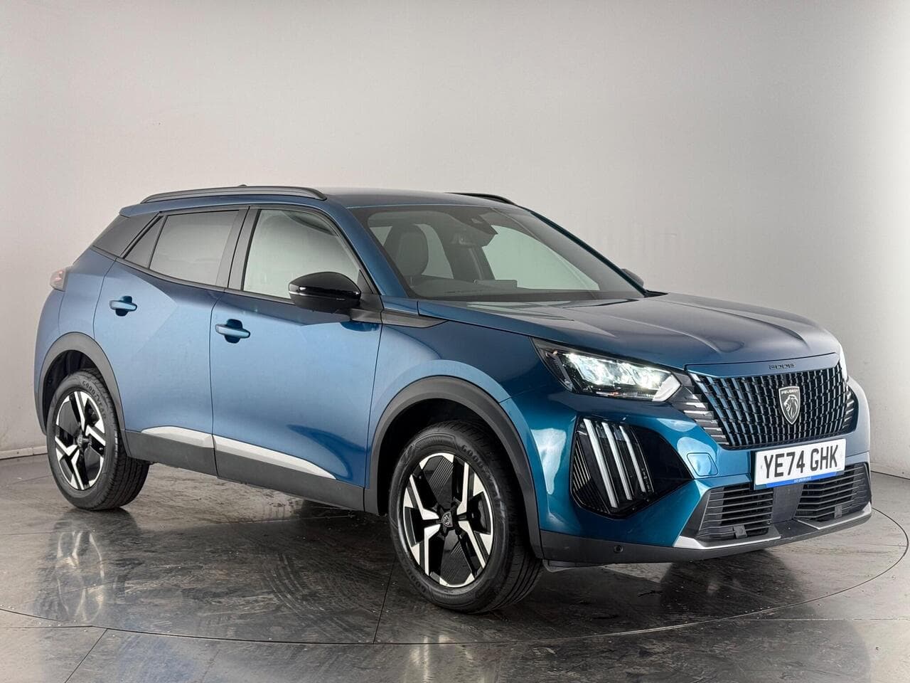 Peugeot 2008 - Peugeot 2008 1.2 PureTech Allure EAT Euro 6 (s/s) 5dr