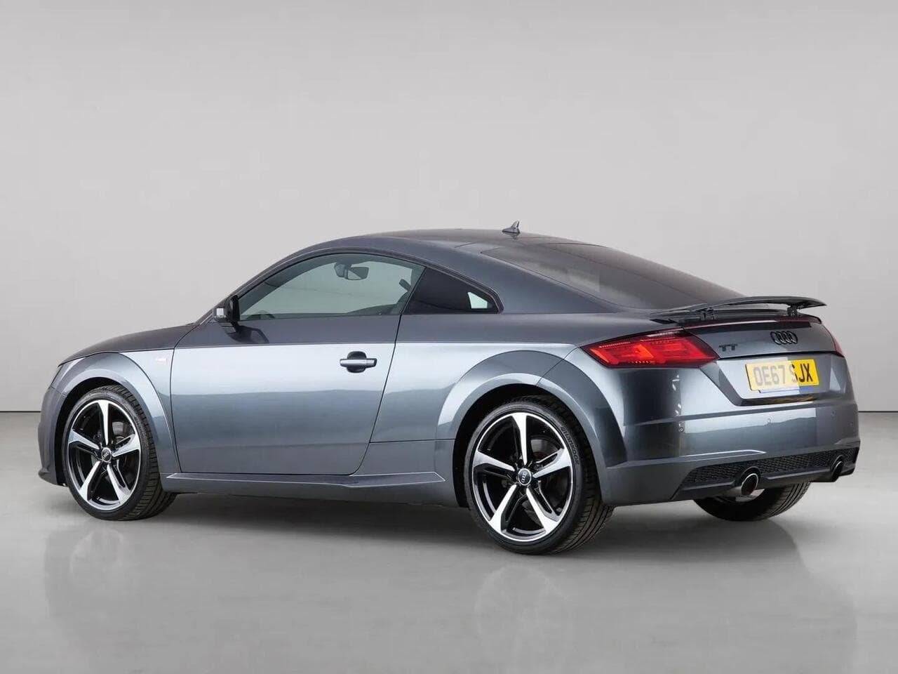 Audi TT thumbnail Rear Left