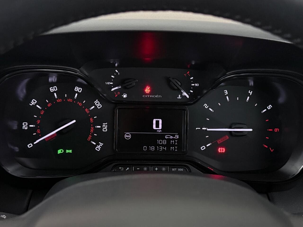 Citroen C3 Aircross thumbnail Driver Instruments