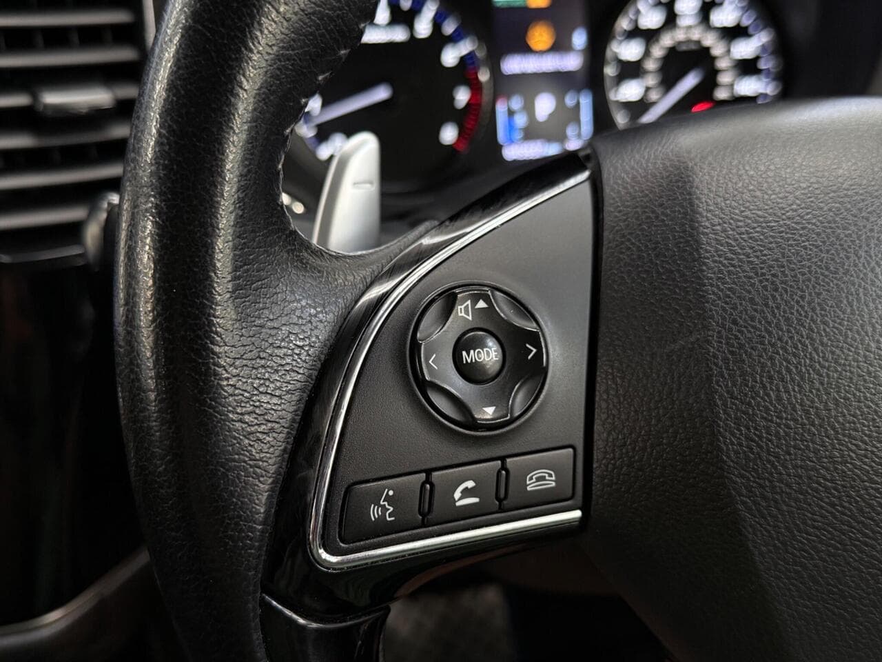 Mitsubishi Outlander thumbnail Misc Controls