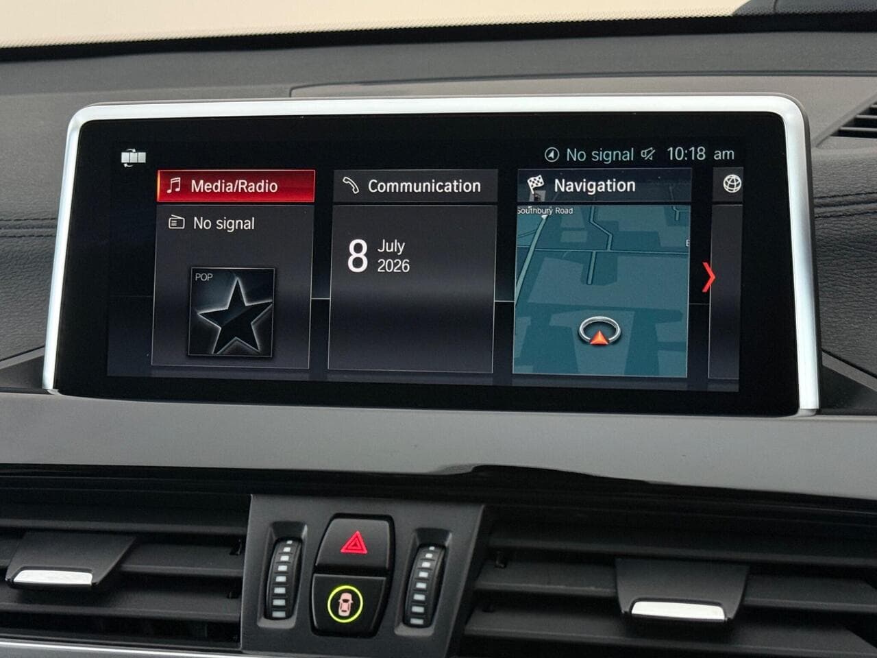 BMW X1 thumbnail Infotainment System