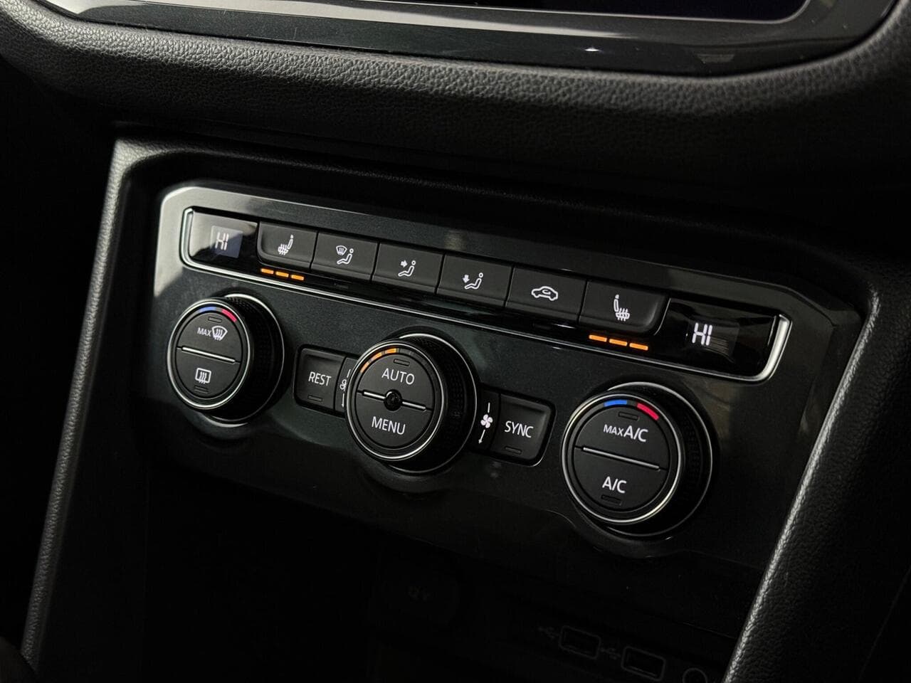 Volkswagen Tiguan thumbnail Misc Controls