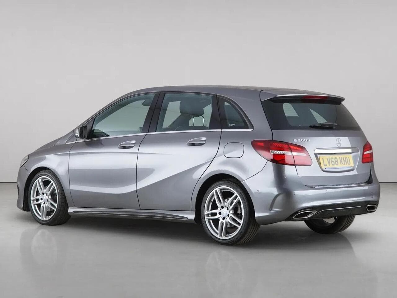 Mercedes-Benz B Class thumbnail Rear Left