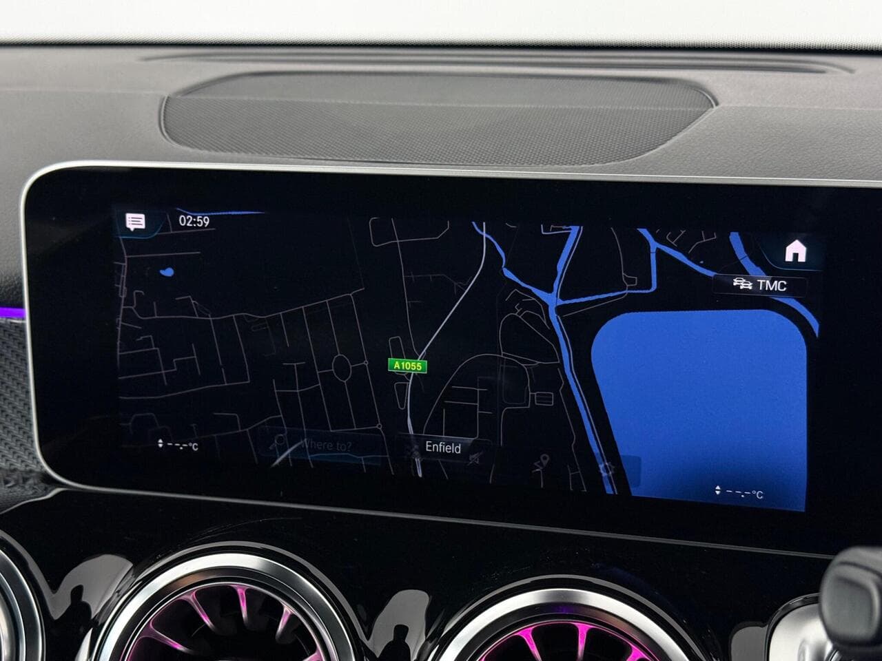 Mercedes-Benz GLB thumbnail Infotainment System
