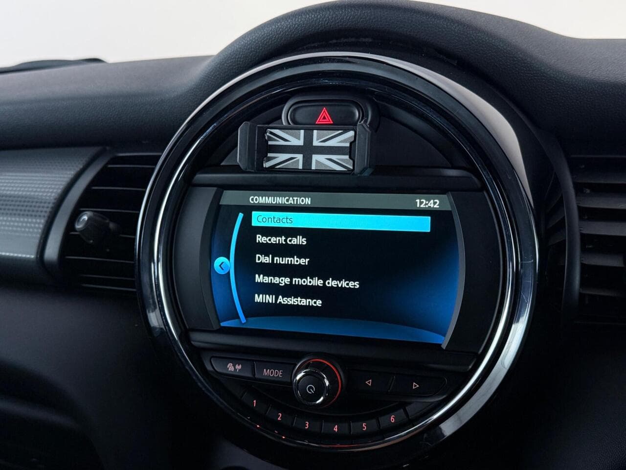 MINI Convertible thumbnail Infotainment System