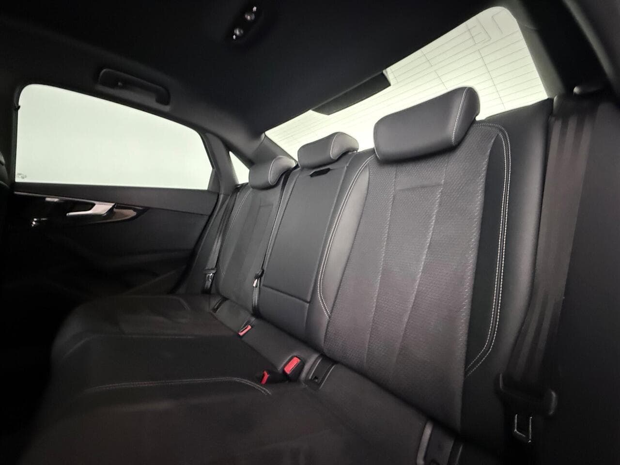 Audi A4 thumbnail Seats Rear