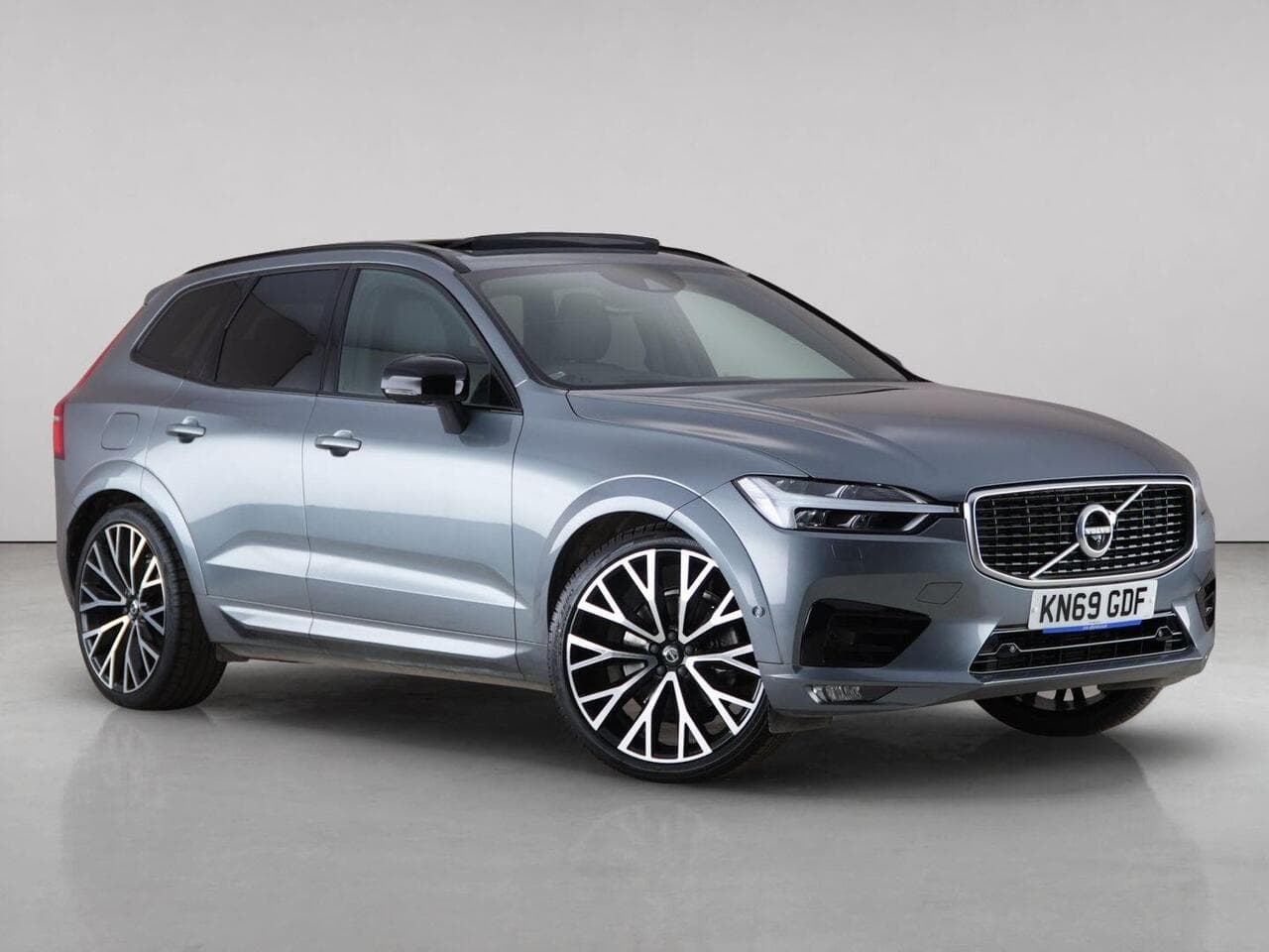 Volvo XC60 - Volvo XC60 2.0 B5 MHEV R-Design Pro Auto AWD Euro 6 (s/s) 5dr
