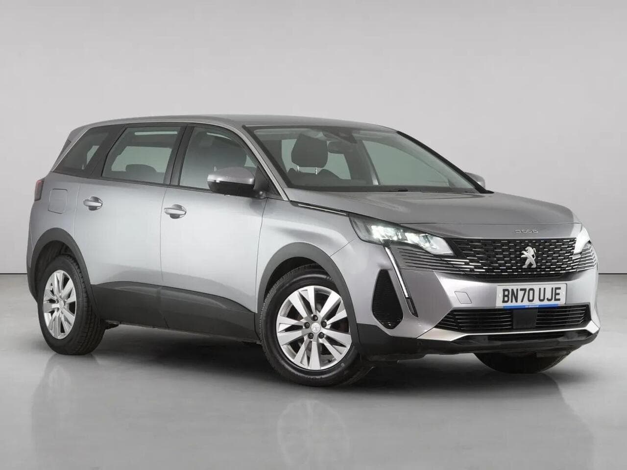 Peugeot 5008 - Peugeot 5008 1.2 PureTech Active Premium Euro 6 (s/s) 5dr