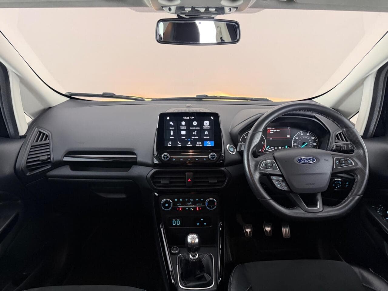 Ford EcoSport thumbnail Interior Front