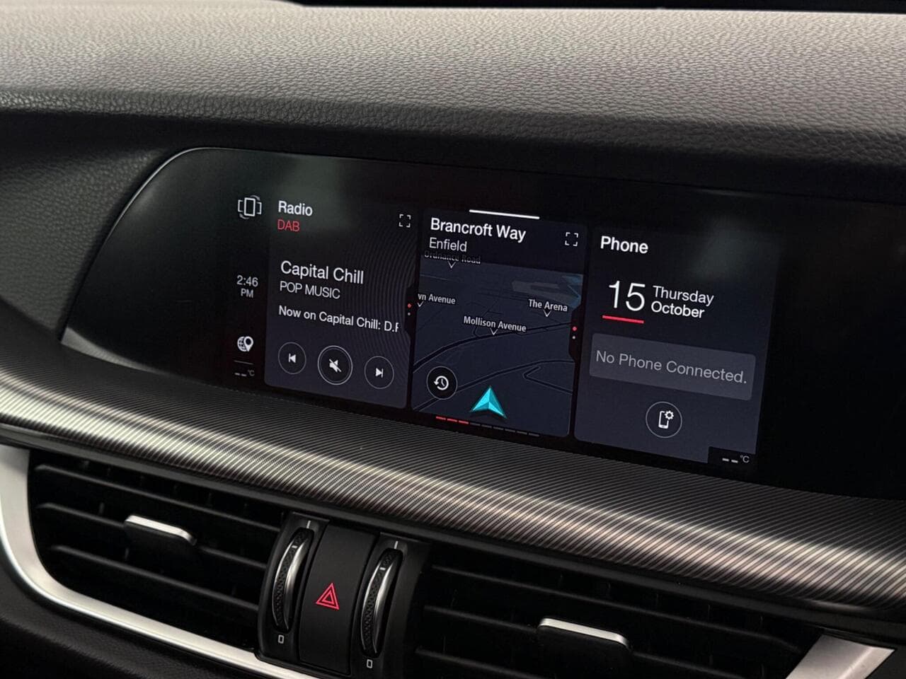 Alfa Romeo Stelvio thumbnail Infotainment System