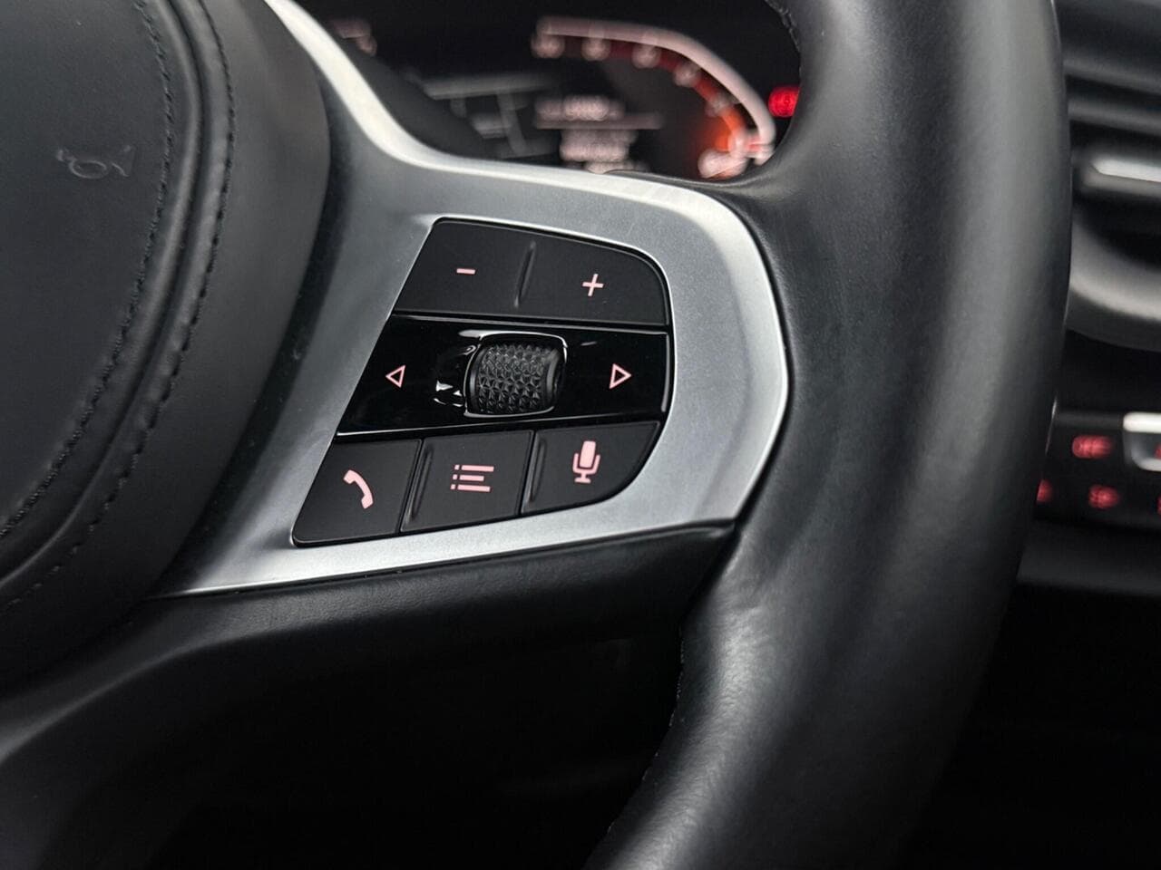 BMW 1 Series thumbnail Misc Controls